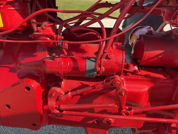 farmall-350-image-43