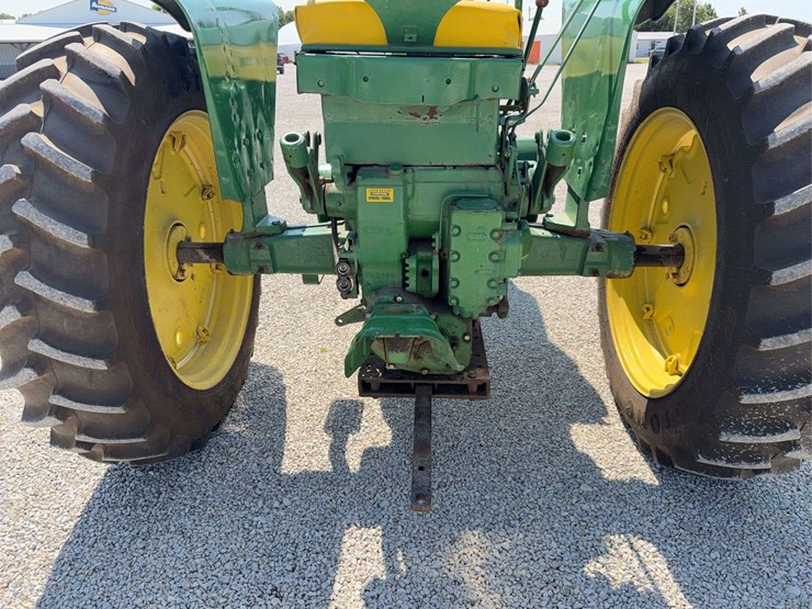 john-deere-730-image-39
