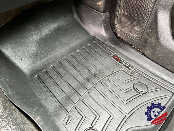 2019-chevrolet-silverado-4wd-pickup-truck-image-70
