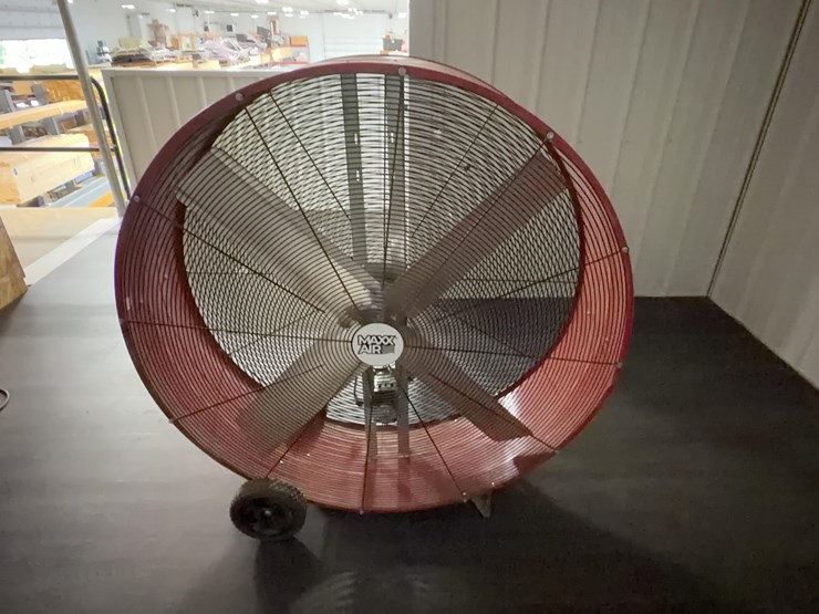 maxx-air-portable-electric-fan-image-1
