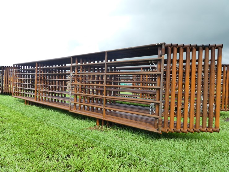 (10)-24'-free-standing-panels-image-1