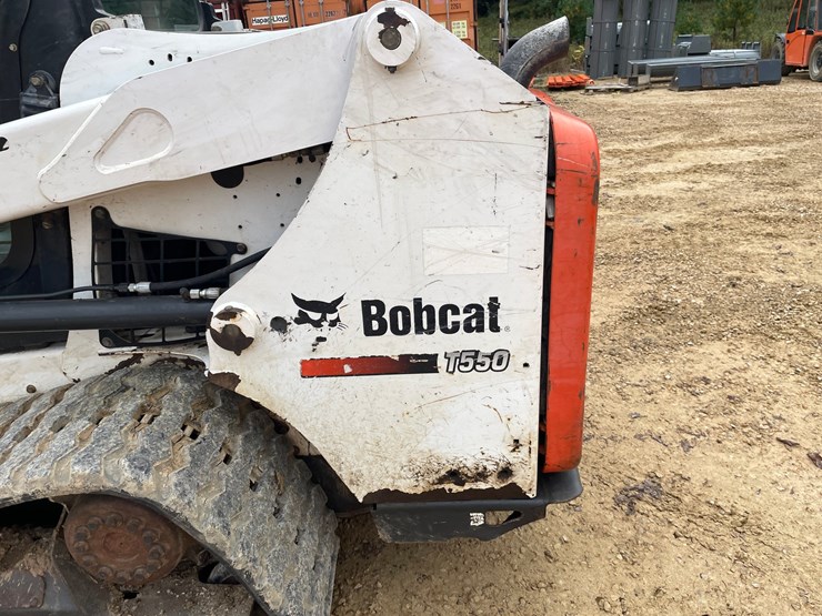 2015-bobcat-t550-image-18