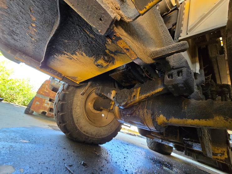 caterpillar-it18f-image-22