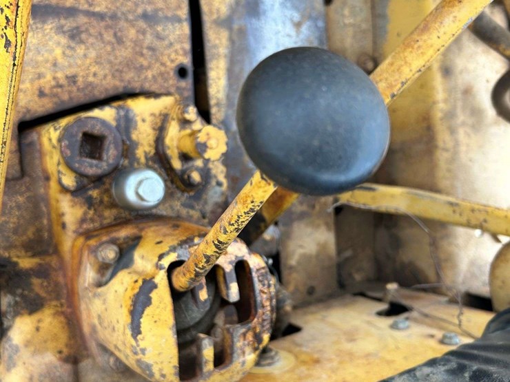 caterpillar-d4d-image-78