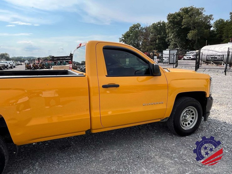 2017-chevrolet-silverado-1500-image-31