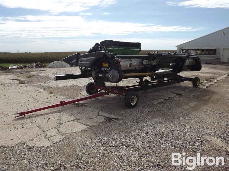2021-geringhoff-northstar-xl-elite-8r30-corn-head-w/header-cart-image-1