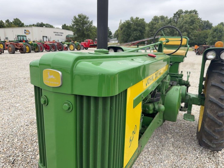 1957-john-deere-520-image-11