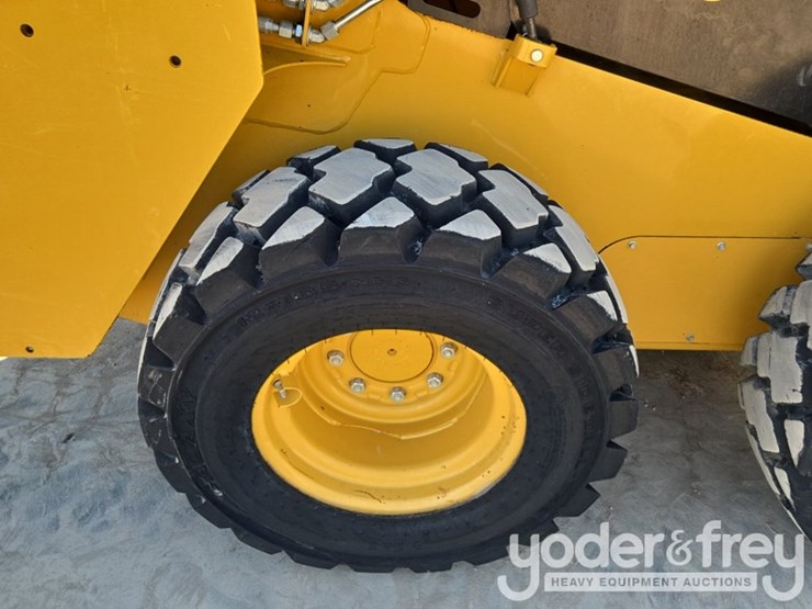 2018-caterpillar-226d-image-12