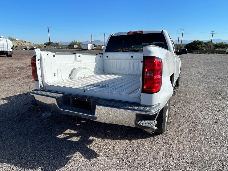 #2754-•-2015-chevrolet-silverado-(title-in-delay)-image-101