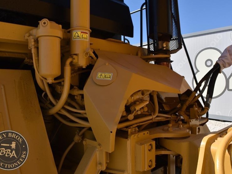 1997-caterpillar-d250e-ii-image-30