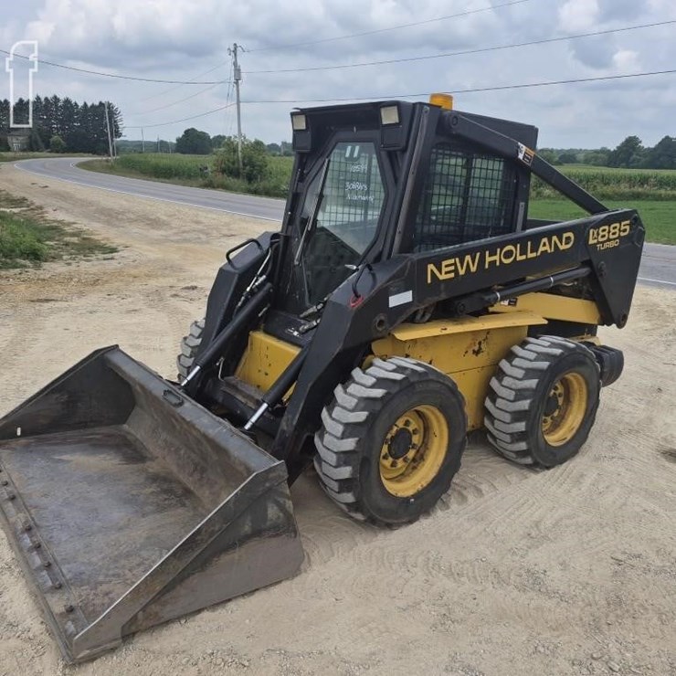 NEW HOLLAND LX885