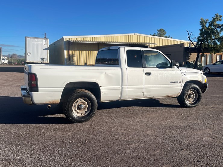 #2760-•-2001-dodge-ram-(title-in-delay)-image-7