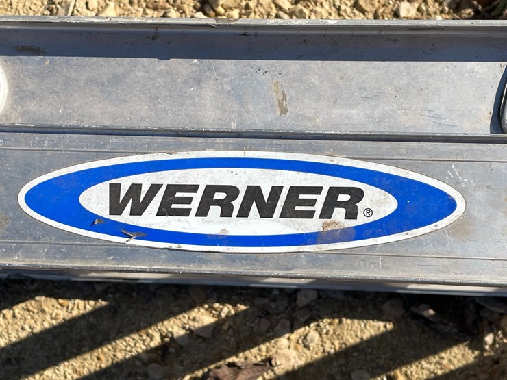 #3024-•-werner-16'-aluminum-extension-ladder-image-12