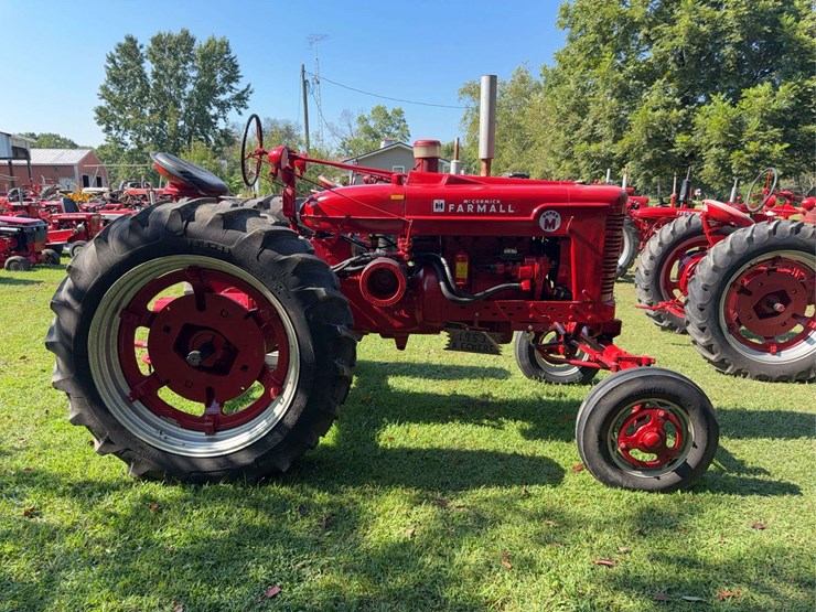 1953-farmall-super-m-image-4
