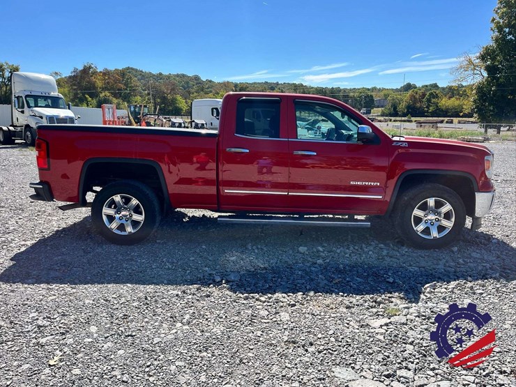 2014-gmc-sierra-z71-slt-pickup-truck-image-6