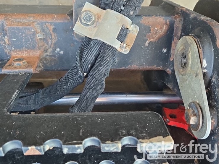 2019-caterpillar-299d2-image-27