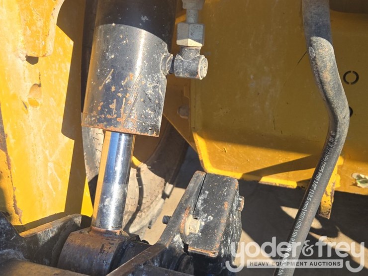 2018-caterpillar-226d-image-20