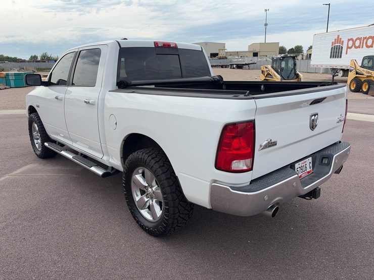 2014-dodge-1500-image-7