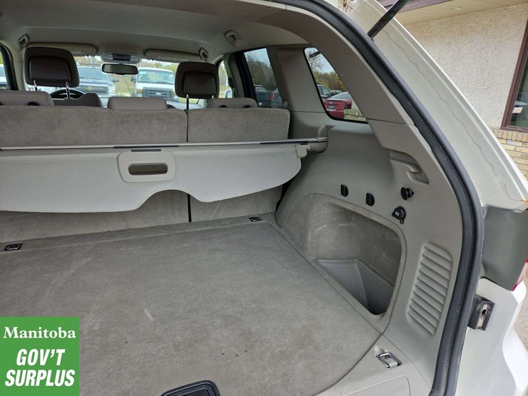 2011-jeep-grand-cherokee-image-26