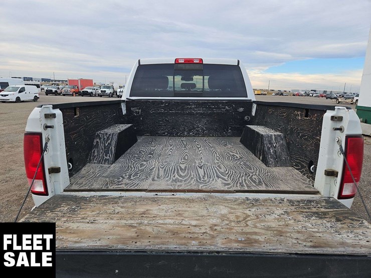 2018-dodge-2500-image-15