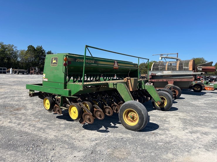 john-deere-750-image-3