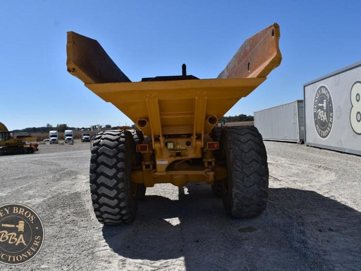 1997-caterpillar-d250e-ii-image-17