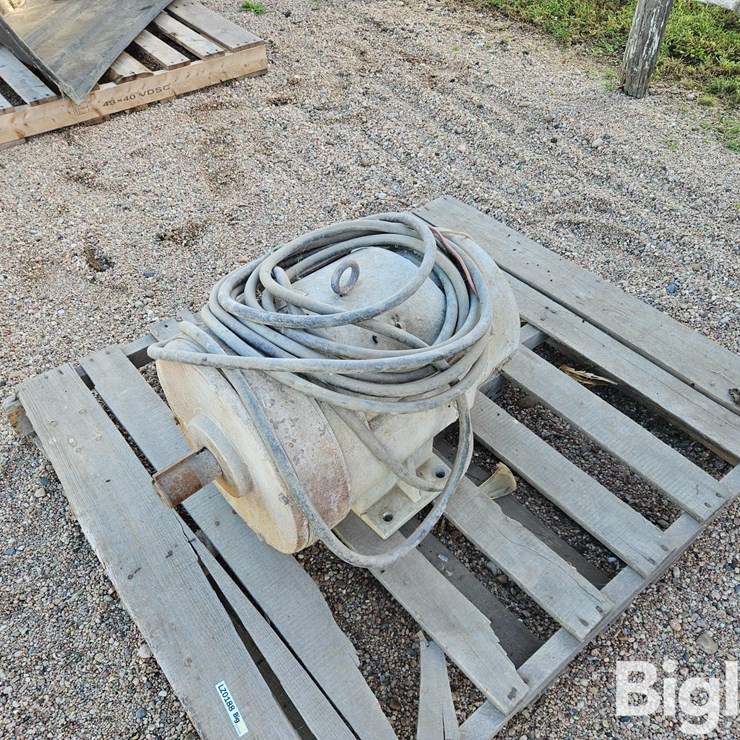 3 Phase 240V Electric Motor