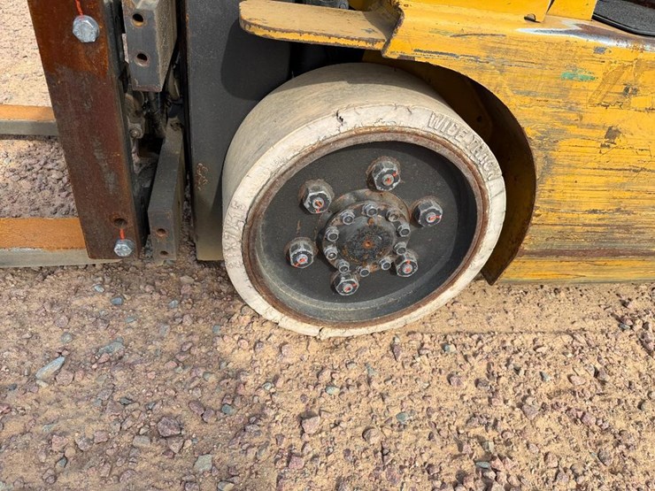 caterpillar-gc25-image-7