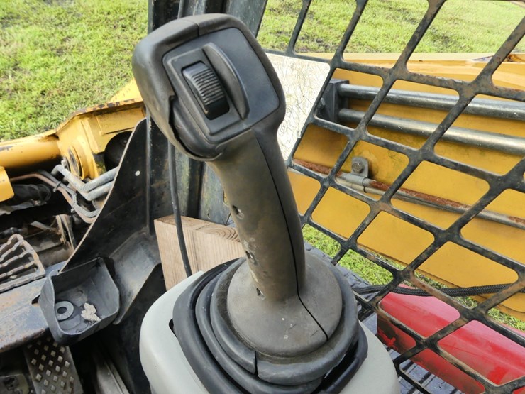 caterpillar-287c-image-15