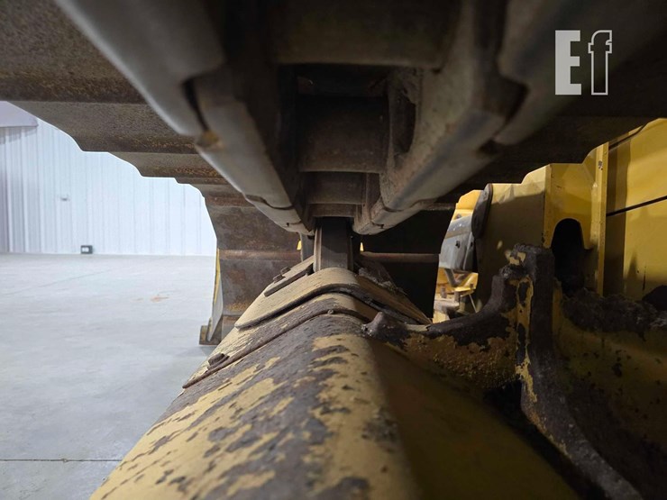 2022-caterpillar-d3-lgp-image-29