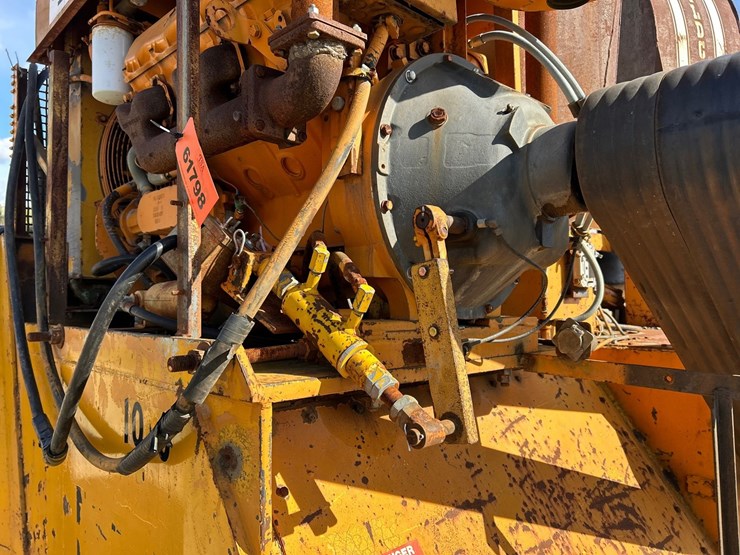 caterpillar-3208-image-26