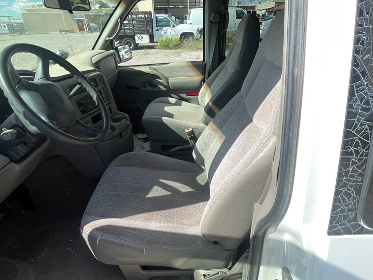 1999-chevrolet-astro-image-20