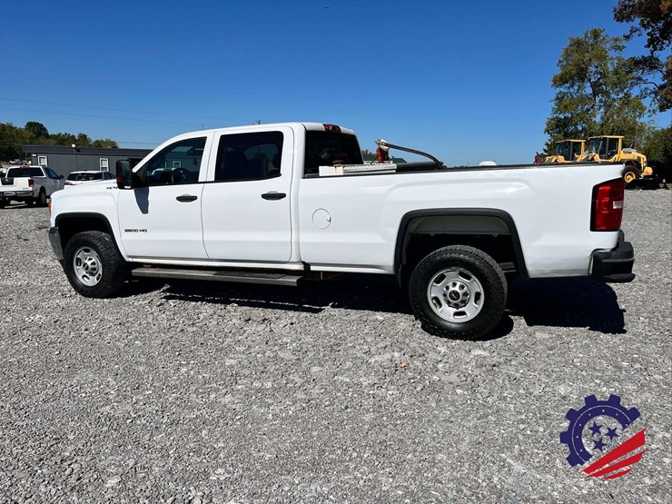 2016-gmc-sierra-2500hd-image-3