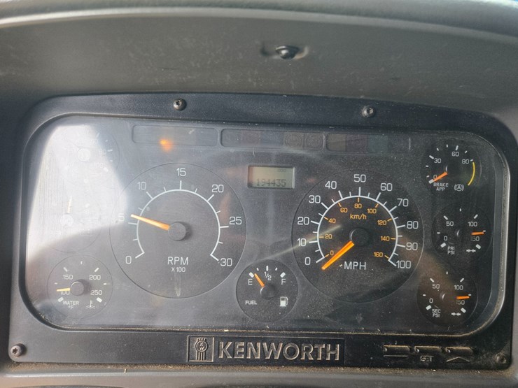 1998-kenworth-t2000-image-57
