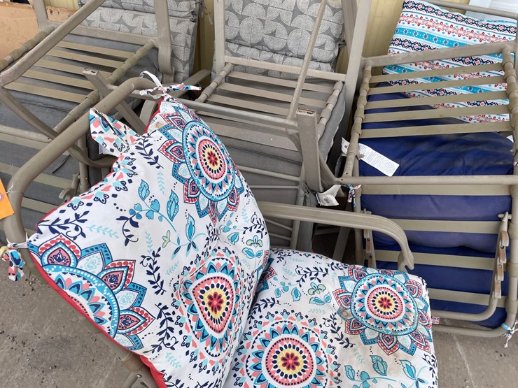#4657-•-(7)-lawn-chairs-image-3
