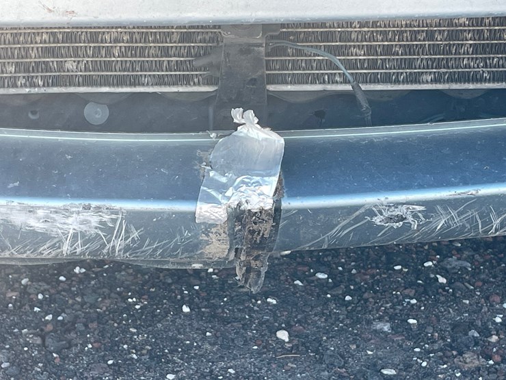 2005-chrysler-town-&-country-image-61