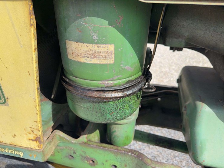 john-deere-720-image-23