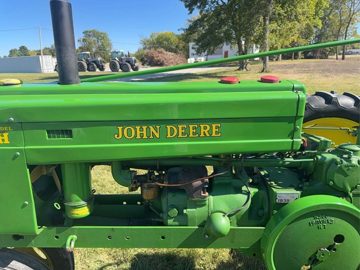 john-deere-h-image-32