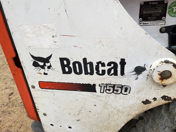 2015-bobcat-t550-image-8