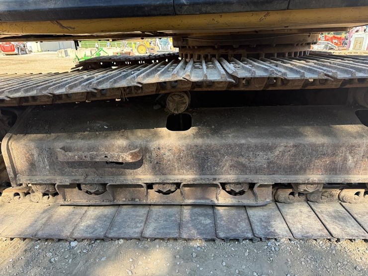 2005-caterpillar-320cl-image-11