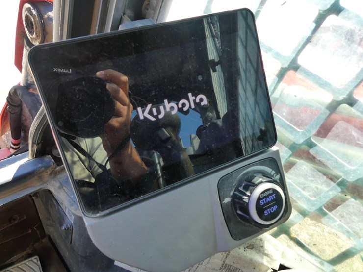 kubota-svl75-3-image-18