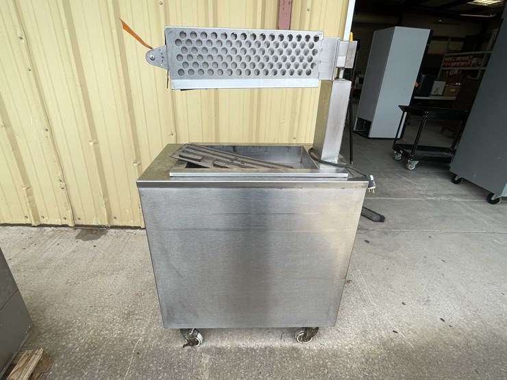 #4676-•-mobile-food-warming-station-image-1