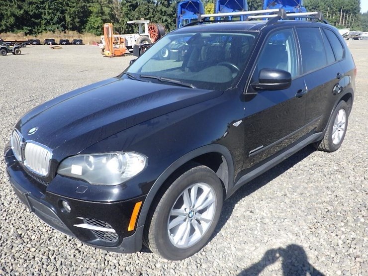 2011-bmw-x5-image-1