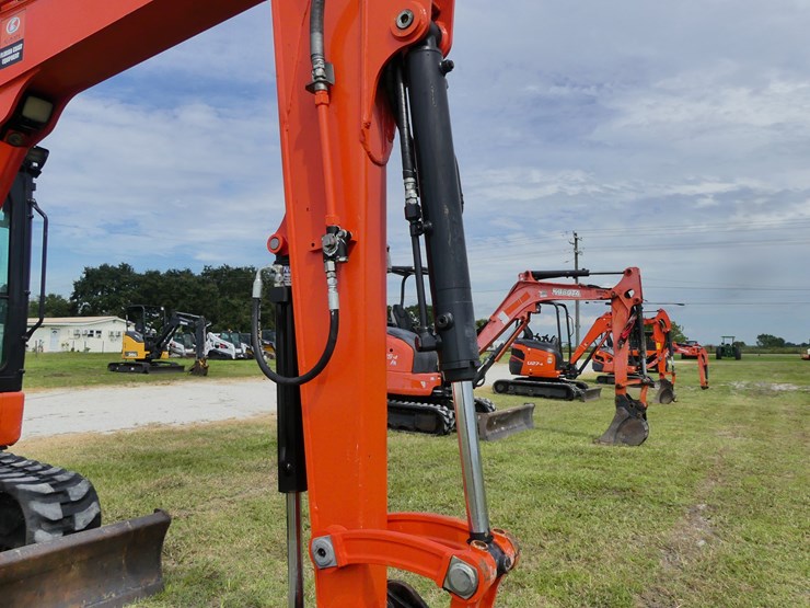 kubota-kx057-5-image-14