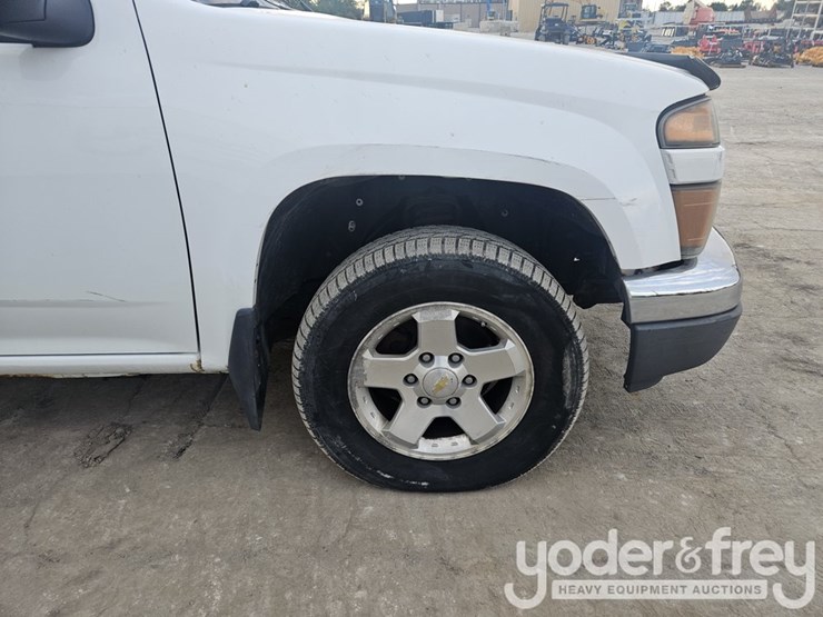 2011-chevrolet-colorado-image-12