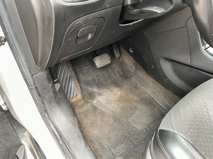 2017-buick-encore-image-26