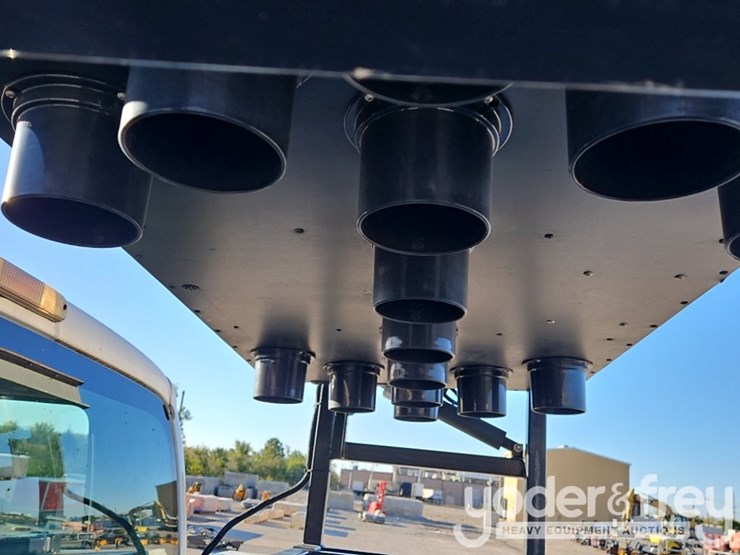 2013-ford-f350-sd-image-31