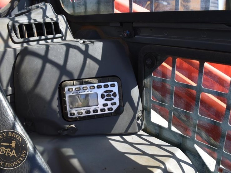 2023-kubota-svl75-2-image-52
