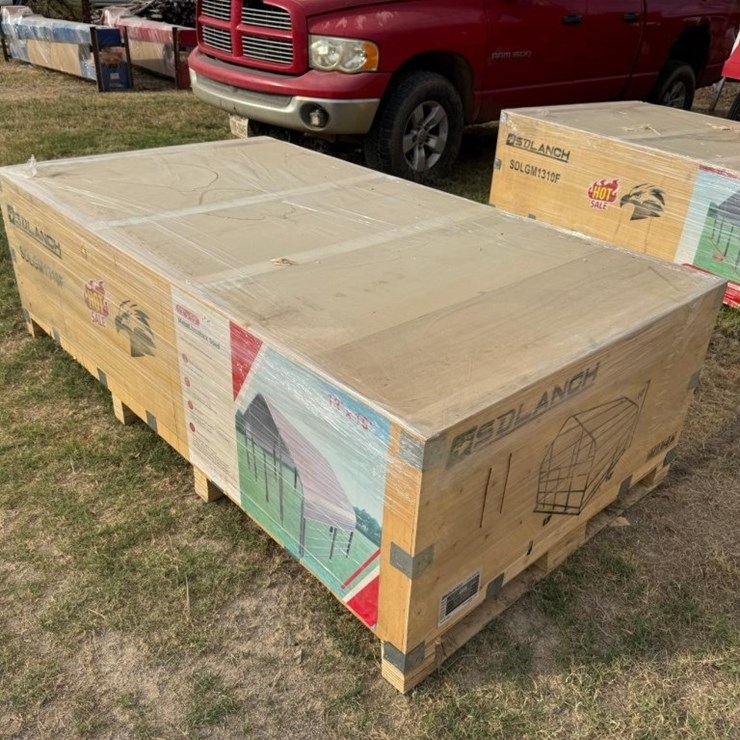 NEW IN CRATE 13ftx10ft Livestock Shed