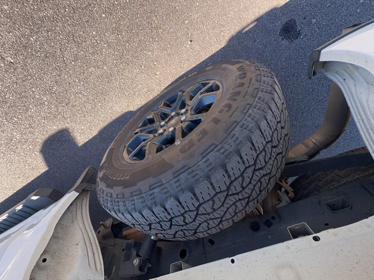 2024-ford-f150-xlt-image-15